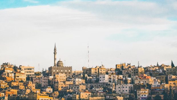 ahmad-qaisieh-KzixLtPfp64-unsplash_1874x750