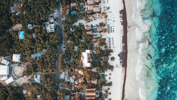 roberto-nickson-dCbl-CaL15k-unsplash_1874x750